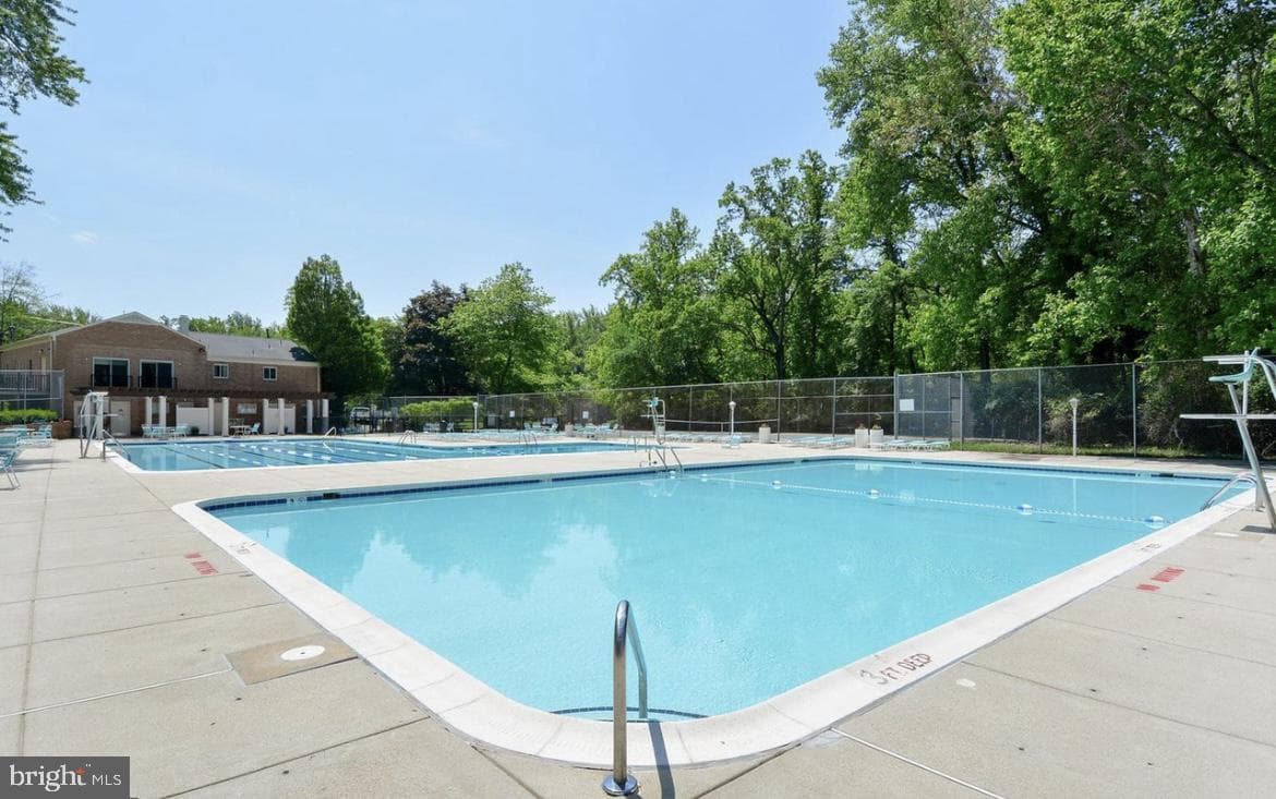 10402 Montrose Avenue #202 photo 24