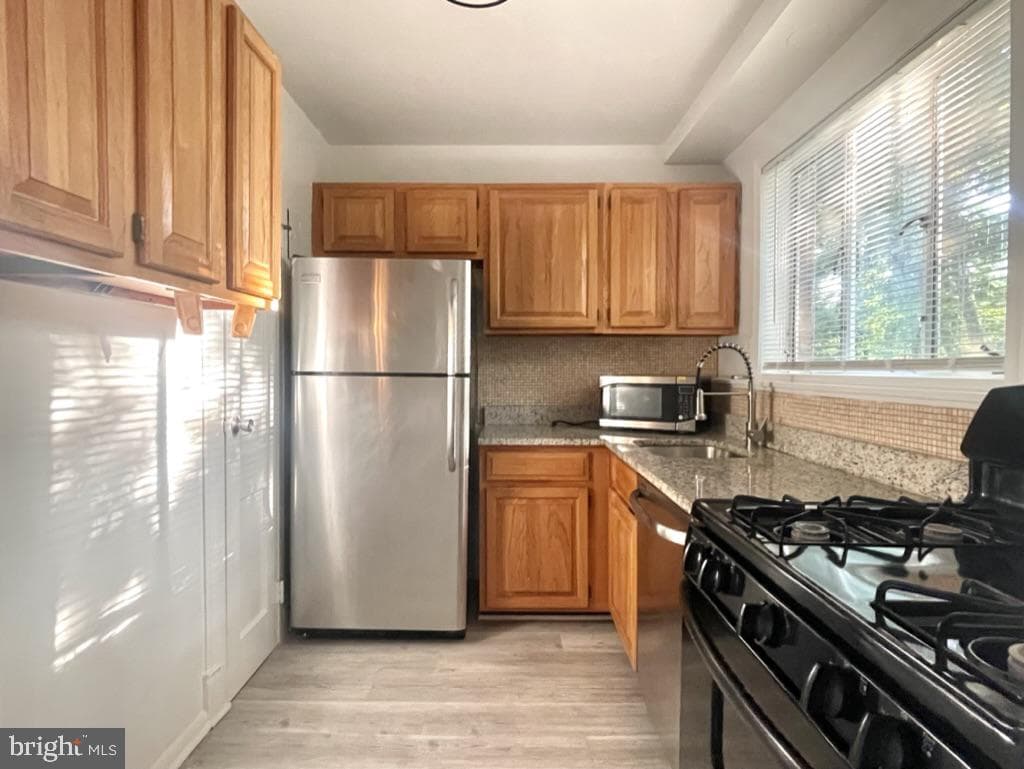10402 Montrose Avenue #202 photo 9