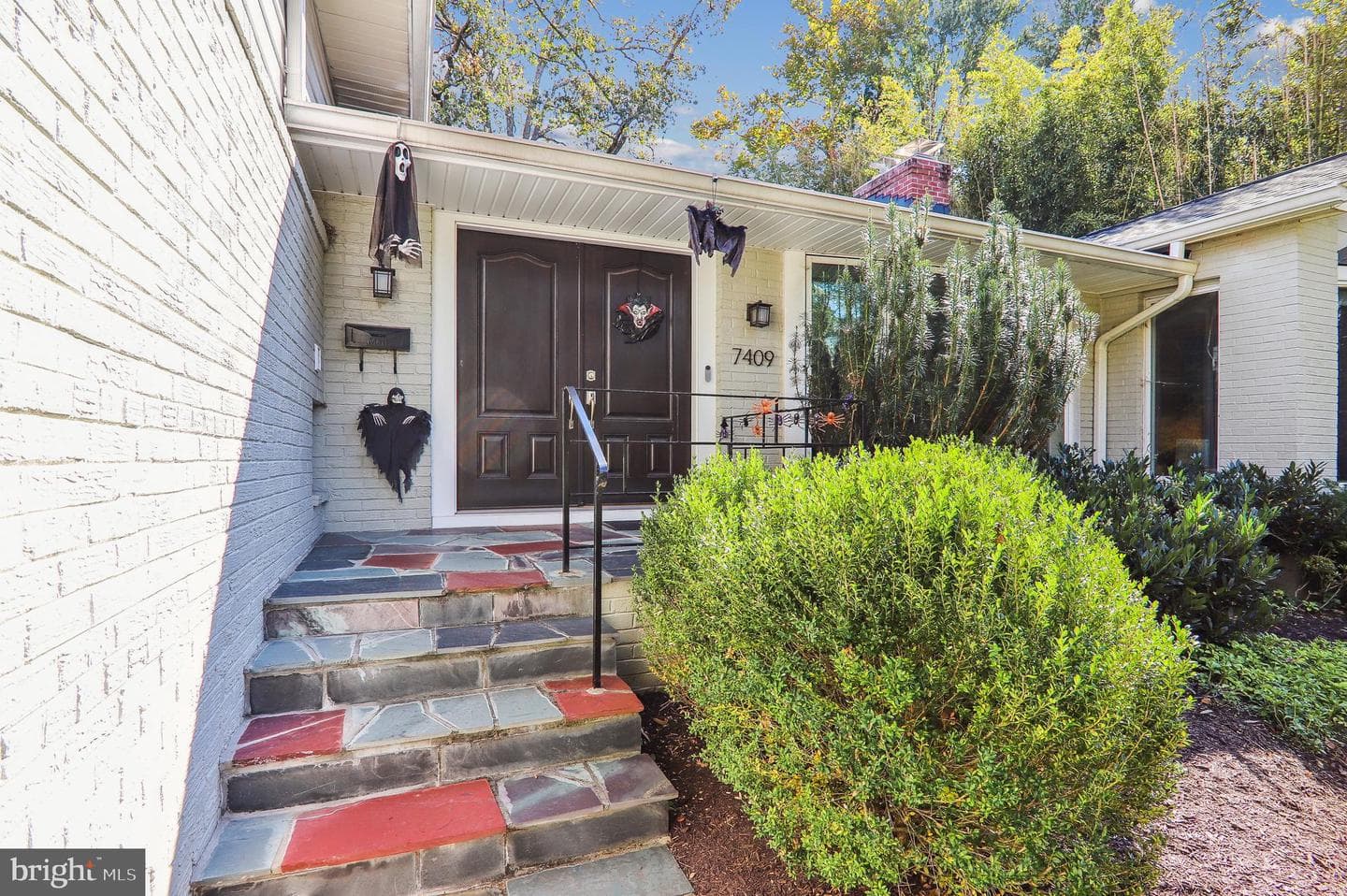 7409 Pinehurst Parkway photo 2