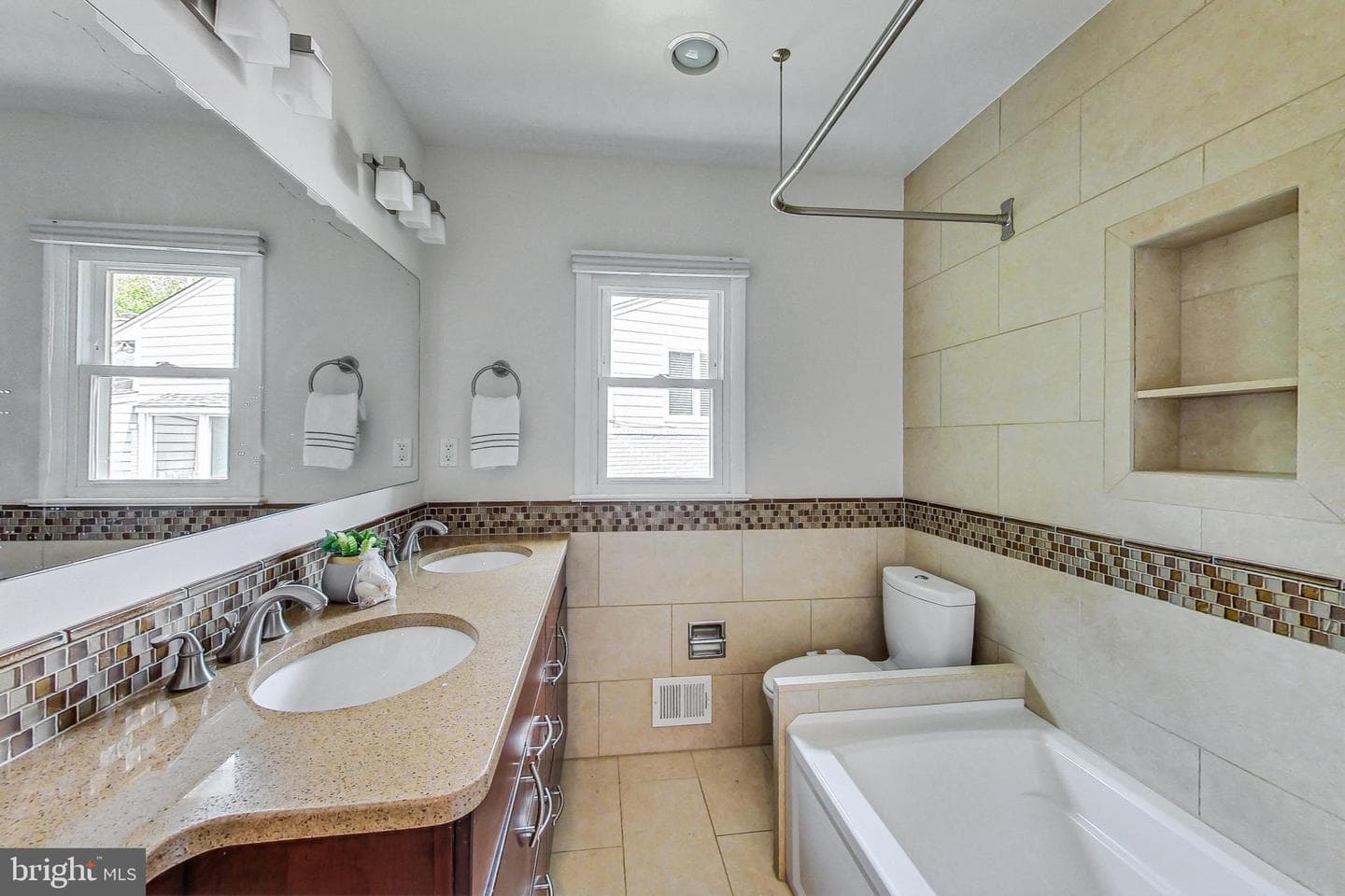 7409 Pinehurst Parkway photo 26