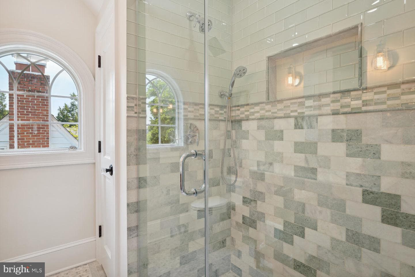 3914 Blackthorn Street photo 48