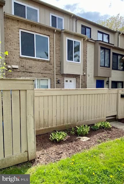 9317 Chadburn Place photo 36