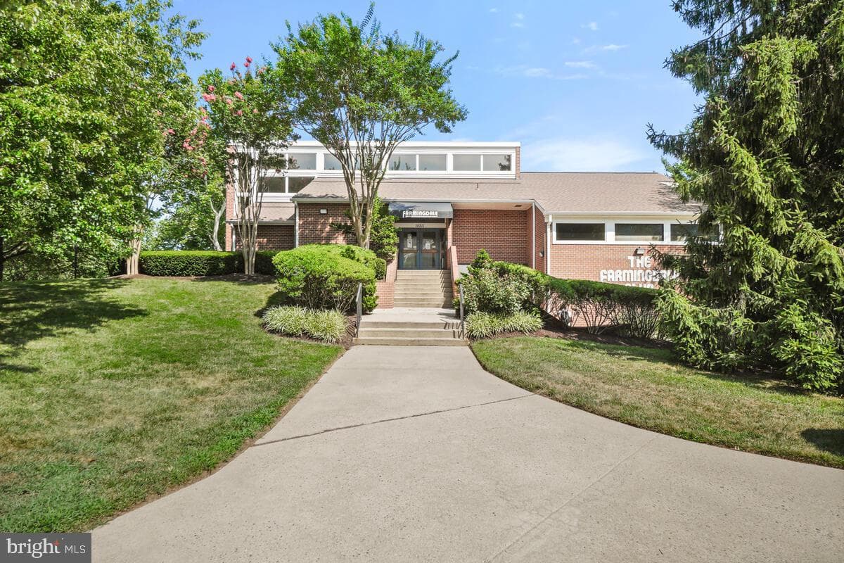 18219 Swiss Circle #2-71 photo 21