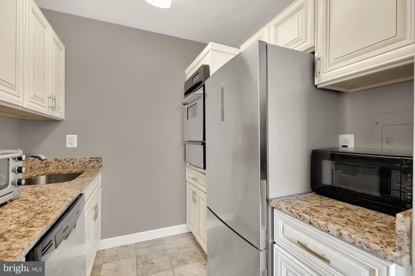 10401 Grosvenor Place #907 photo 19