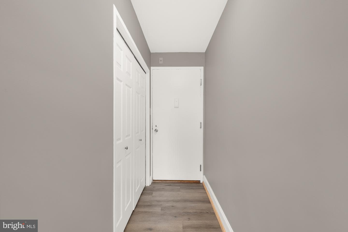 10401 Grosvenor Place #907 photo 8