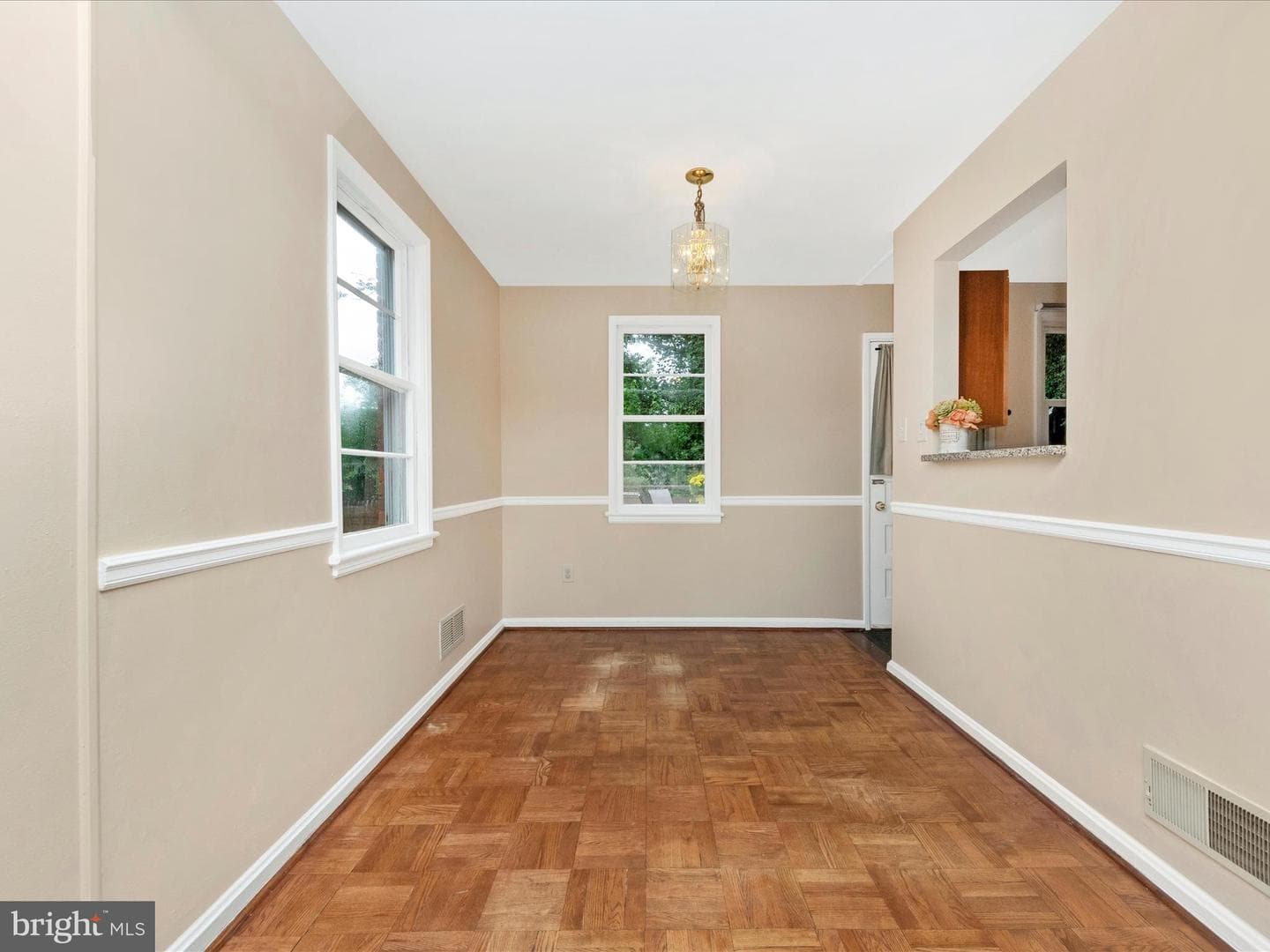 1027 Carson Street photo 12