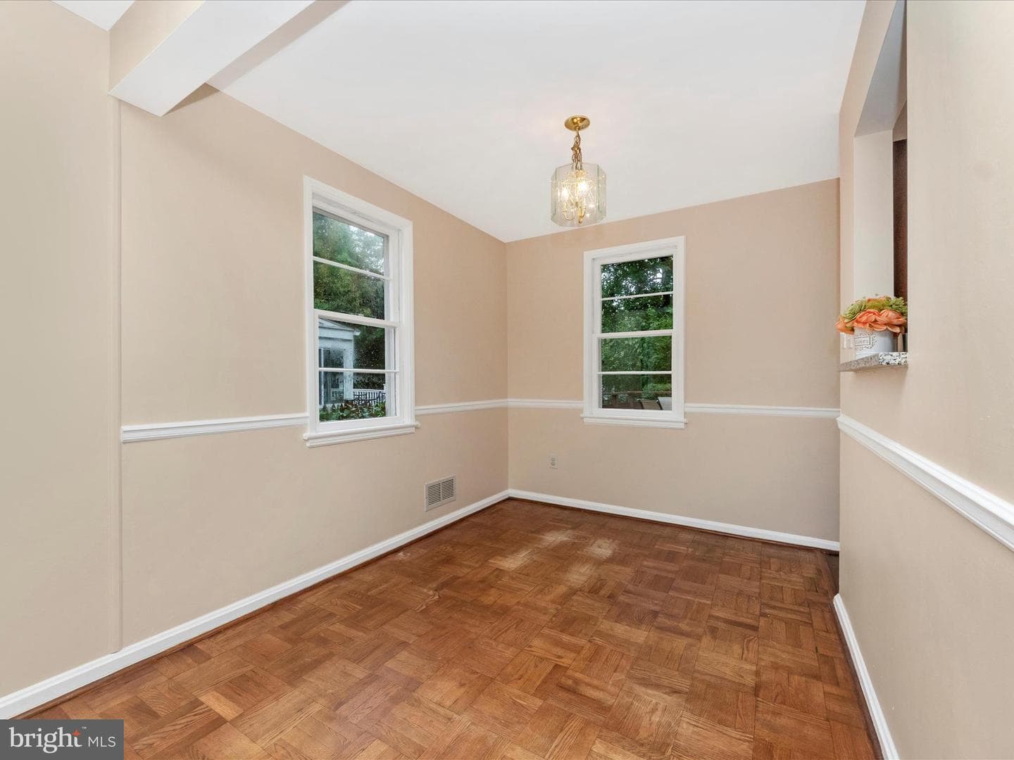 1027 Carson Street photo 14