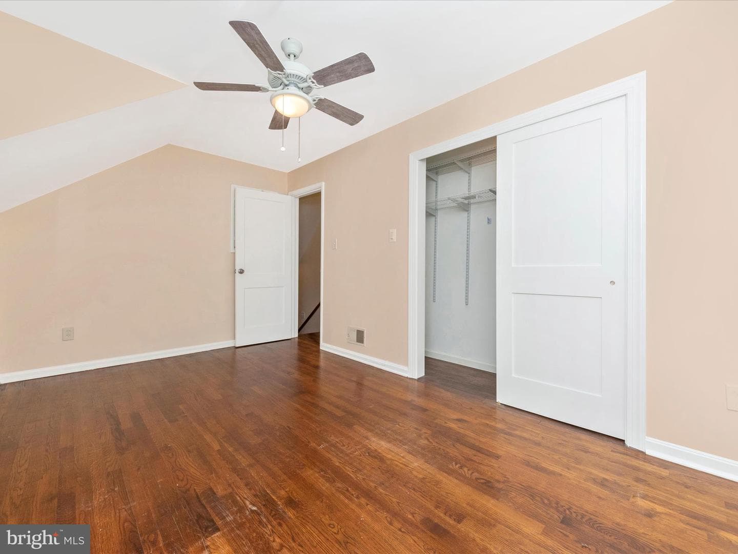 1027 Carson Street photo 22