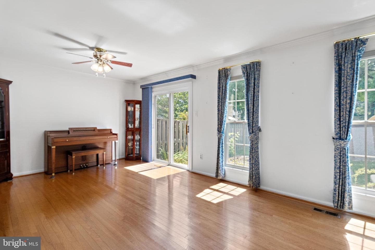 19119 Broadwater Way photo 10