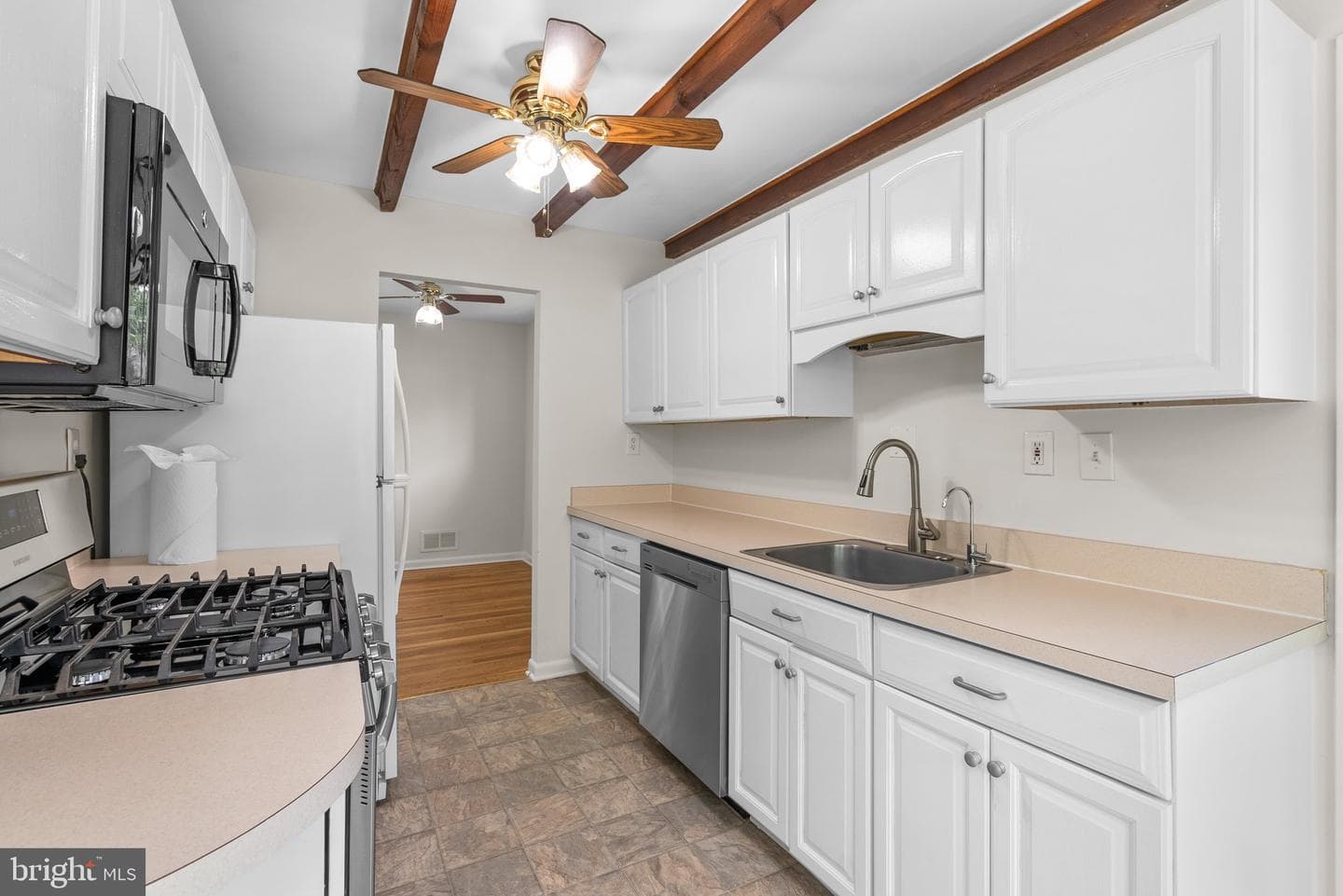 13523 Vandalia Drive photo 15