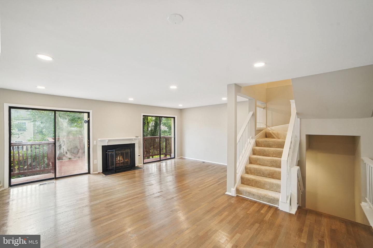 18514 Eagles Roost Drive photo 3
