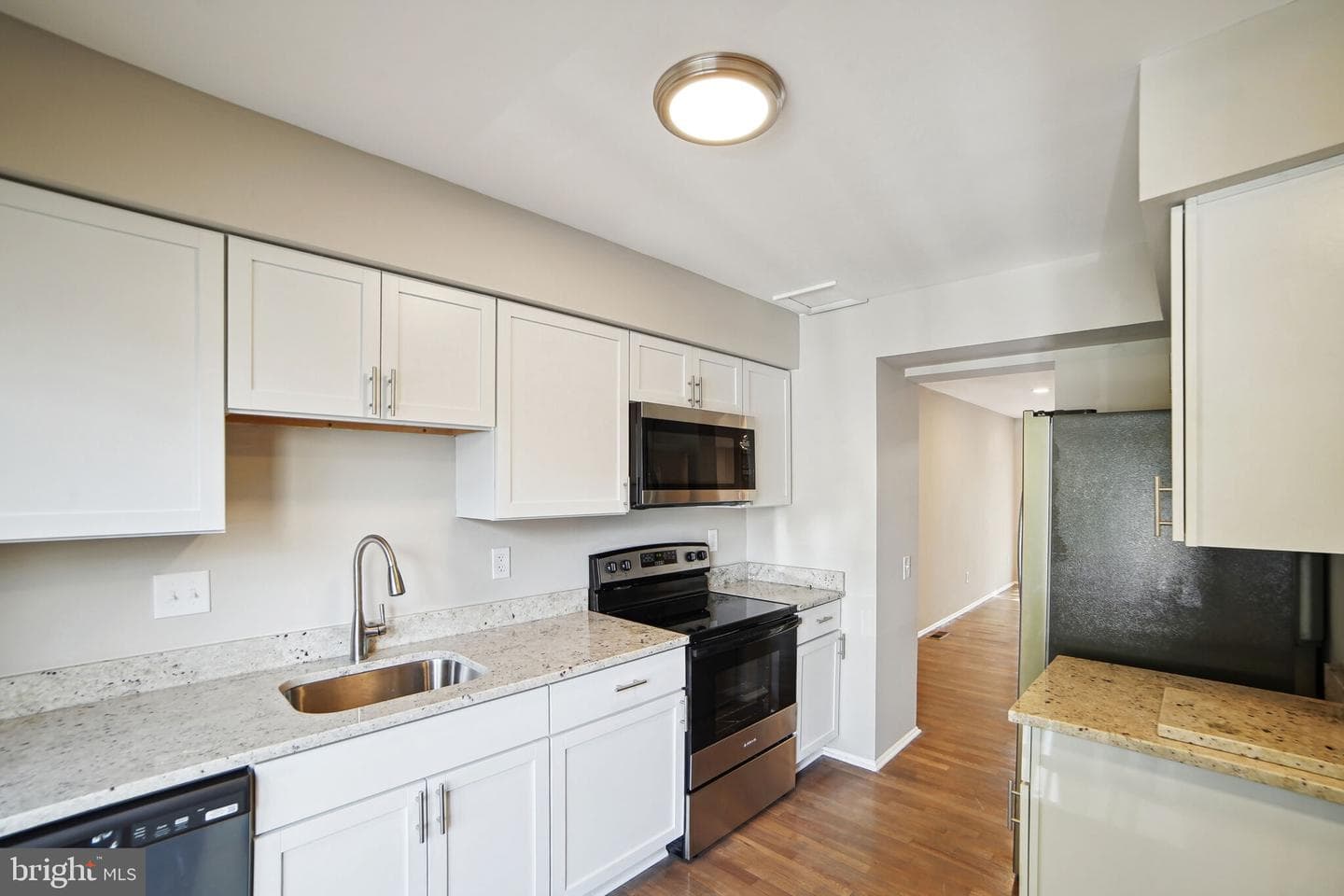 18514 Eagles Roost Drive photo 5