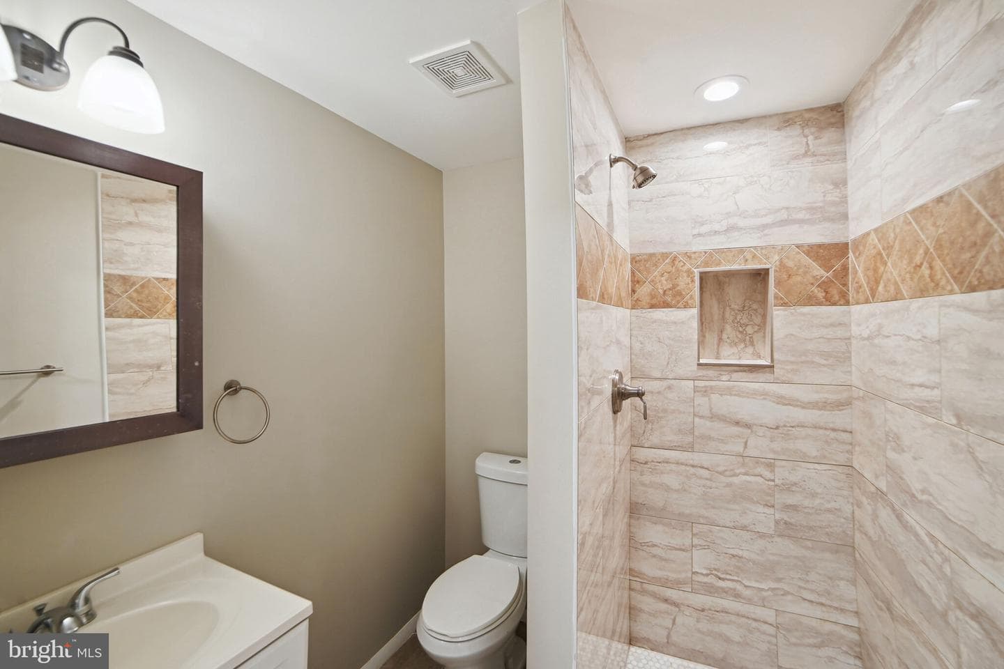 18514 Eagles Roost Drive photo 7