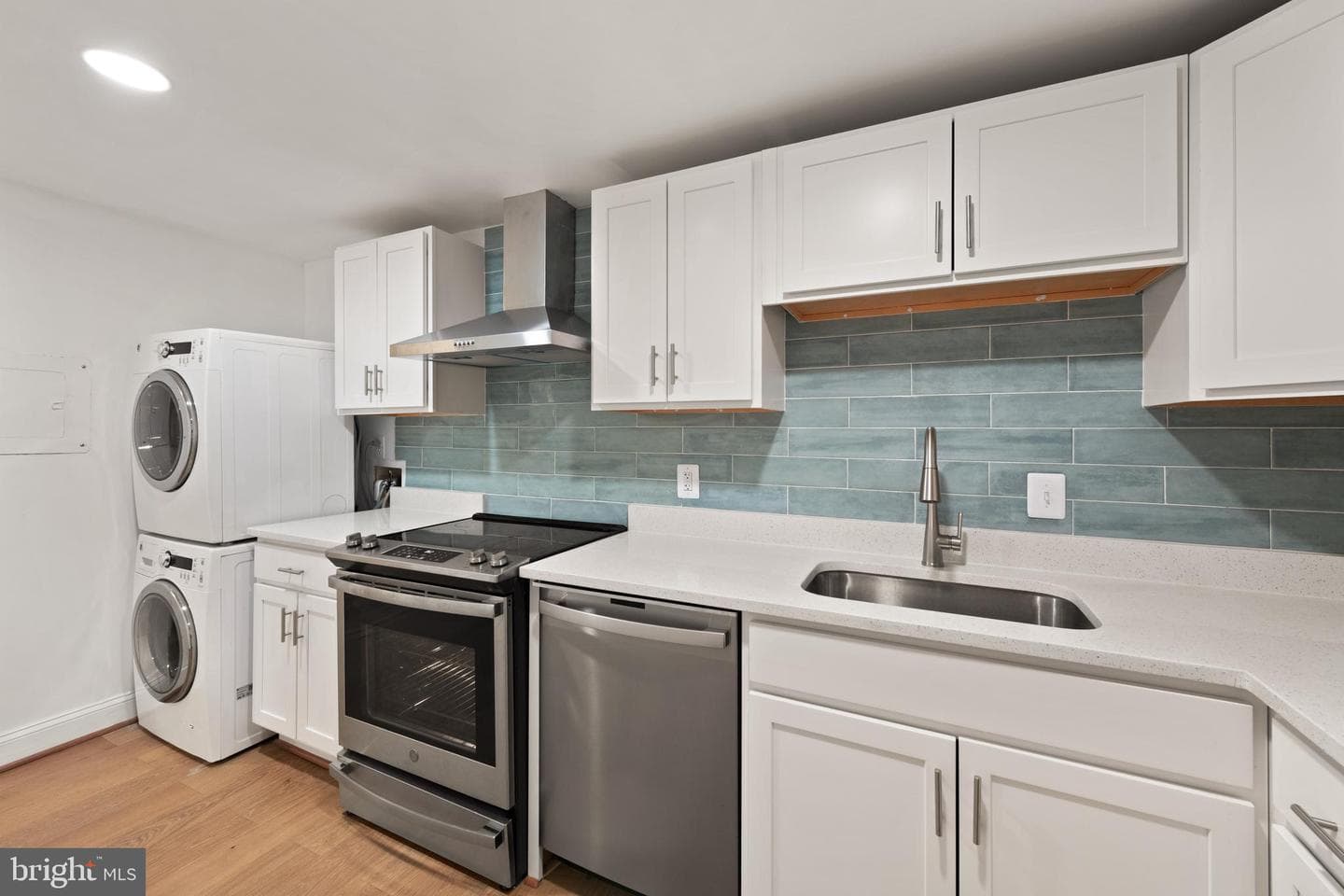4601 N Park Avenue #807-G photo 16