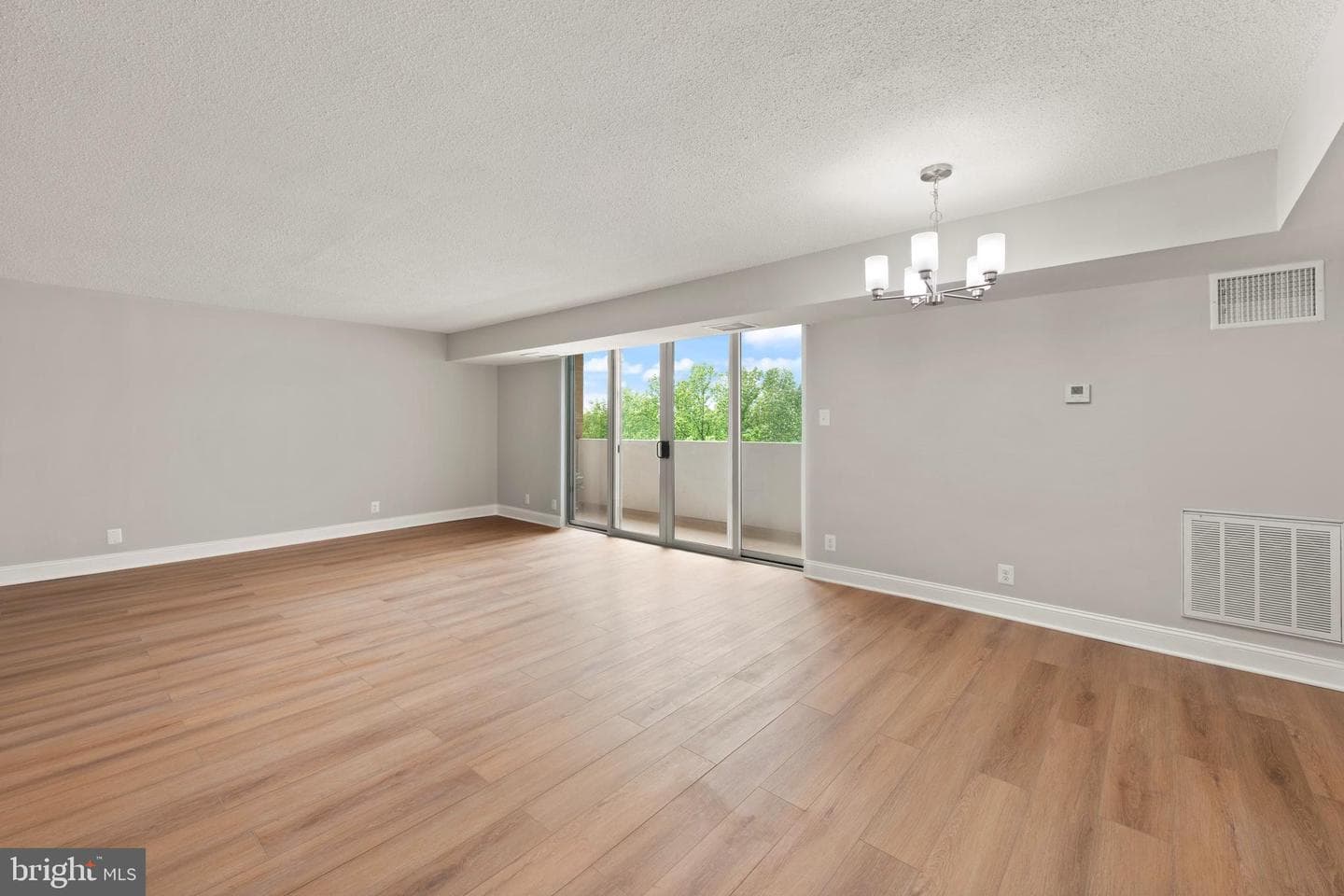 4601 N Park Avenue #807-G photo 2