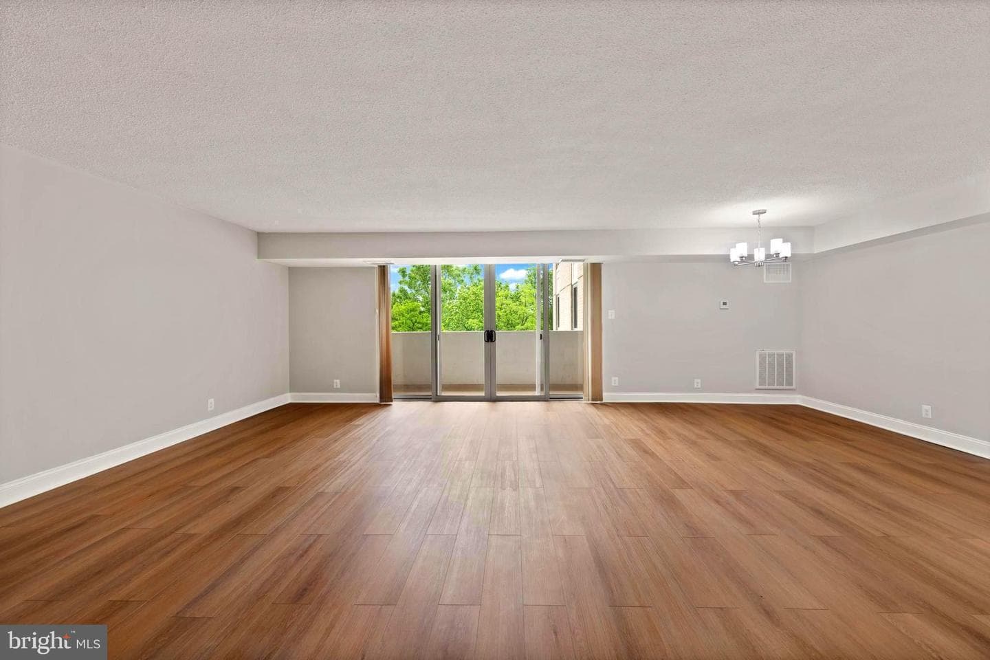 4601 N Park Avenue #807-G photo 3