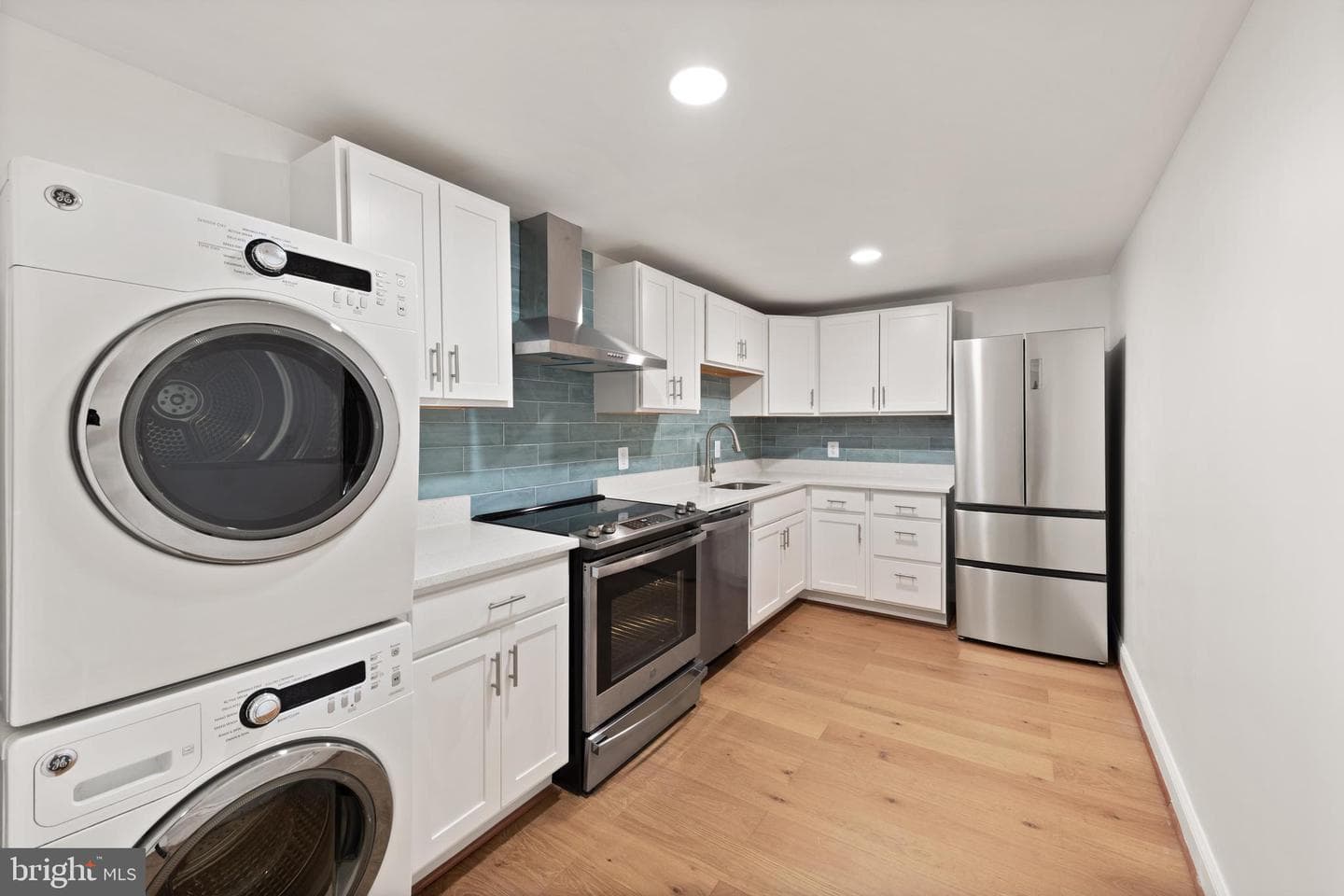 4601 N Park Avenue #807-G photo 4