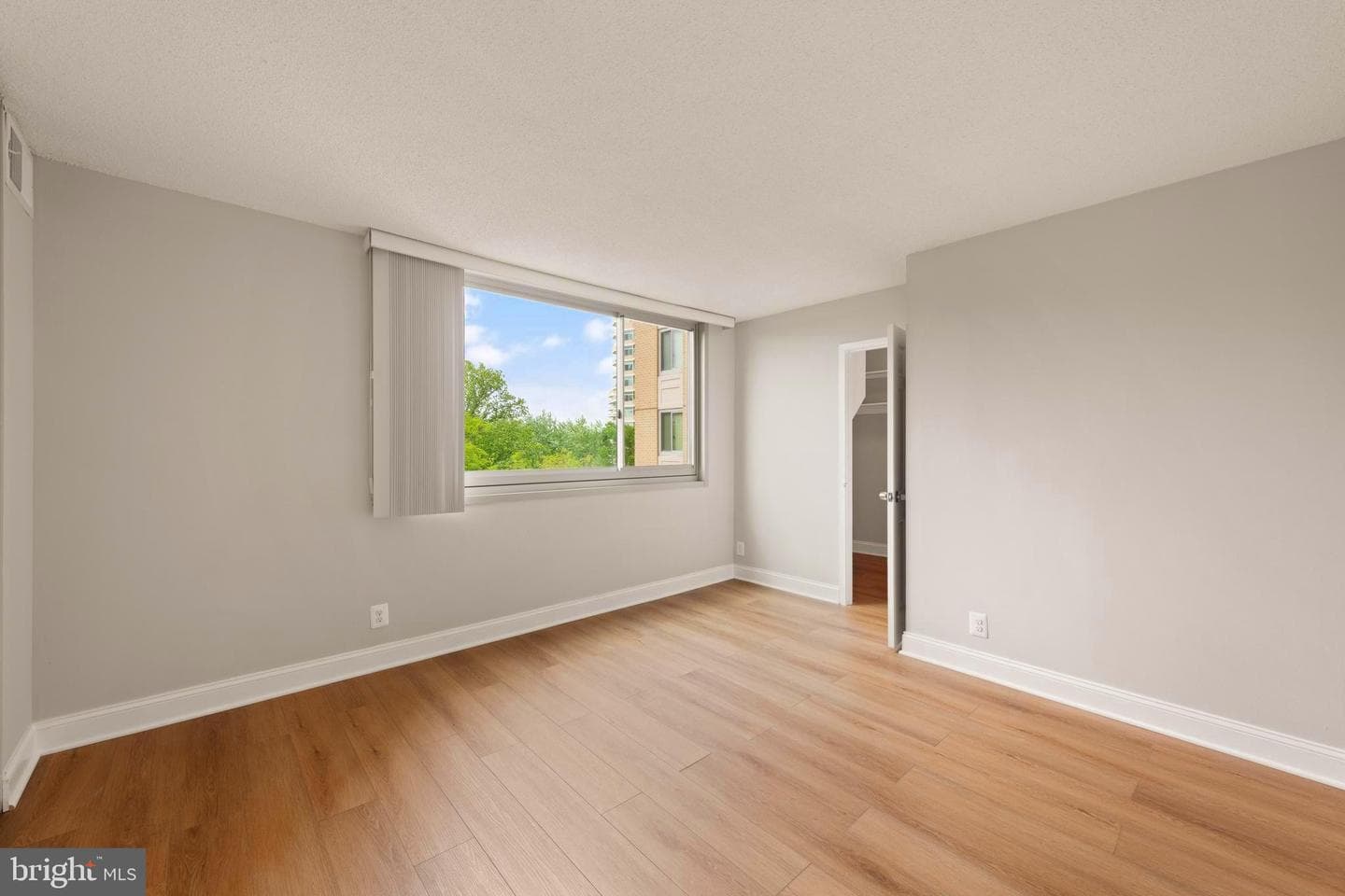 4601 N Park Avenue #807-G photo 6