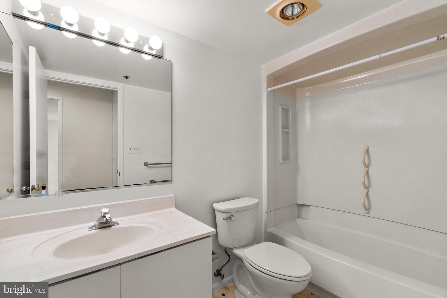 3310 N Leisure World Boulevard N #828 photo 30