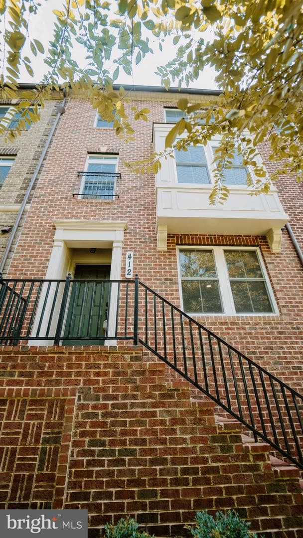 412 Hackberry Place photo 3