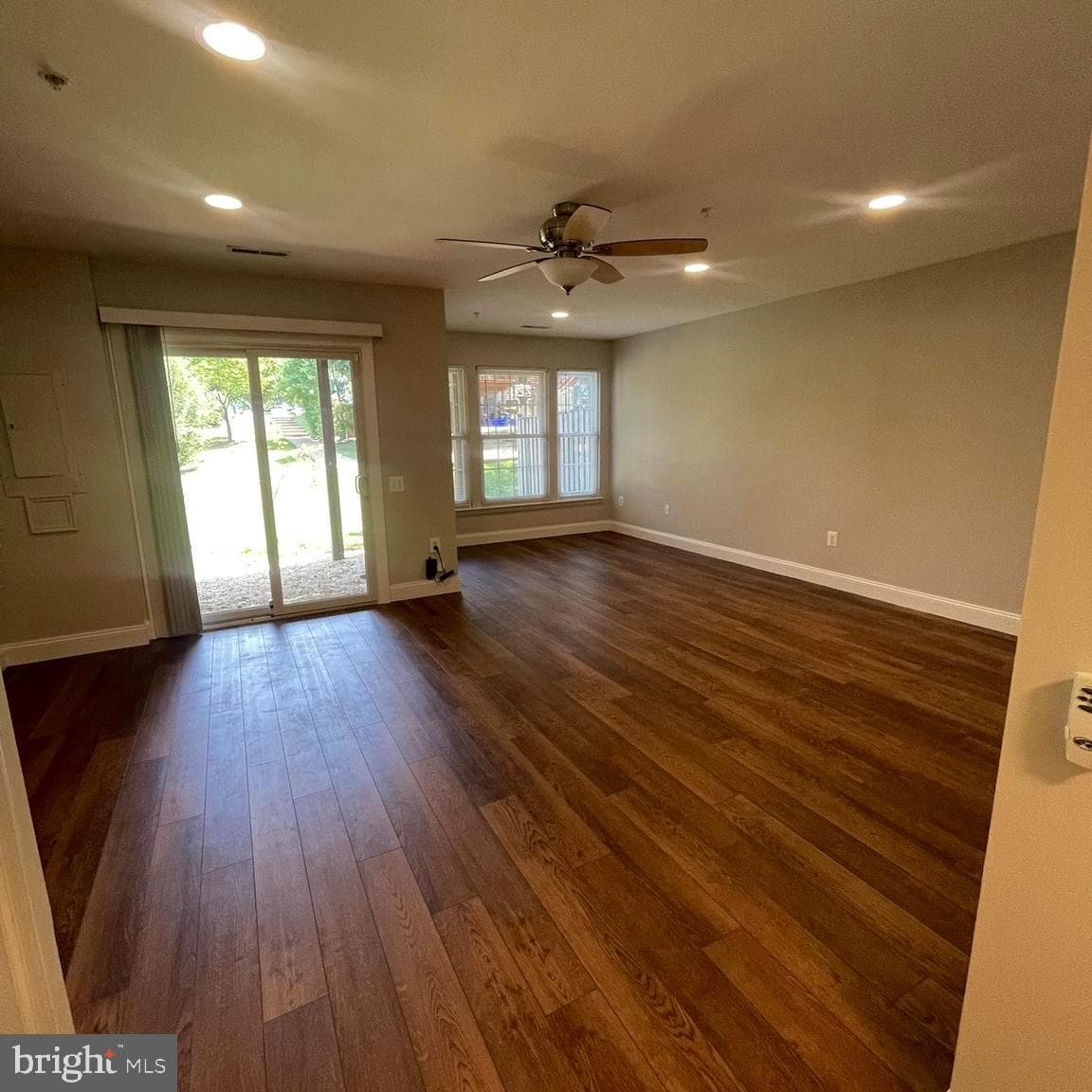 13747 Dunbar Terrace photo 5
