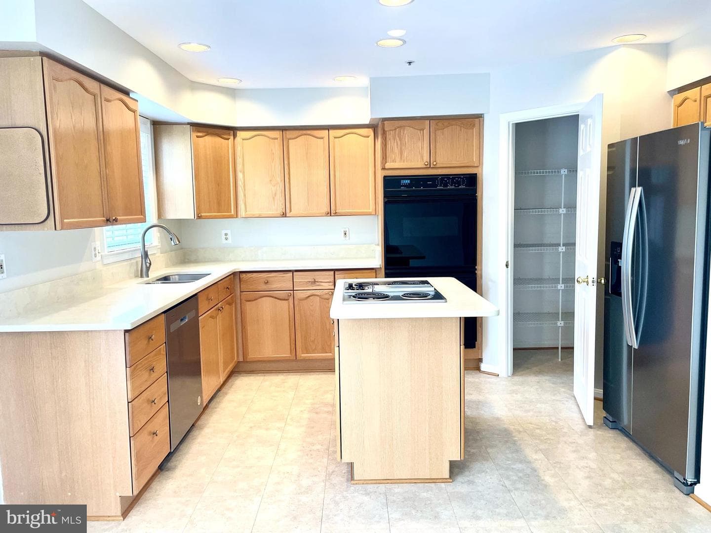 18614 Carriage Walk Circle photo 14