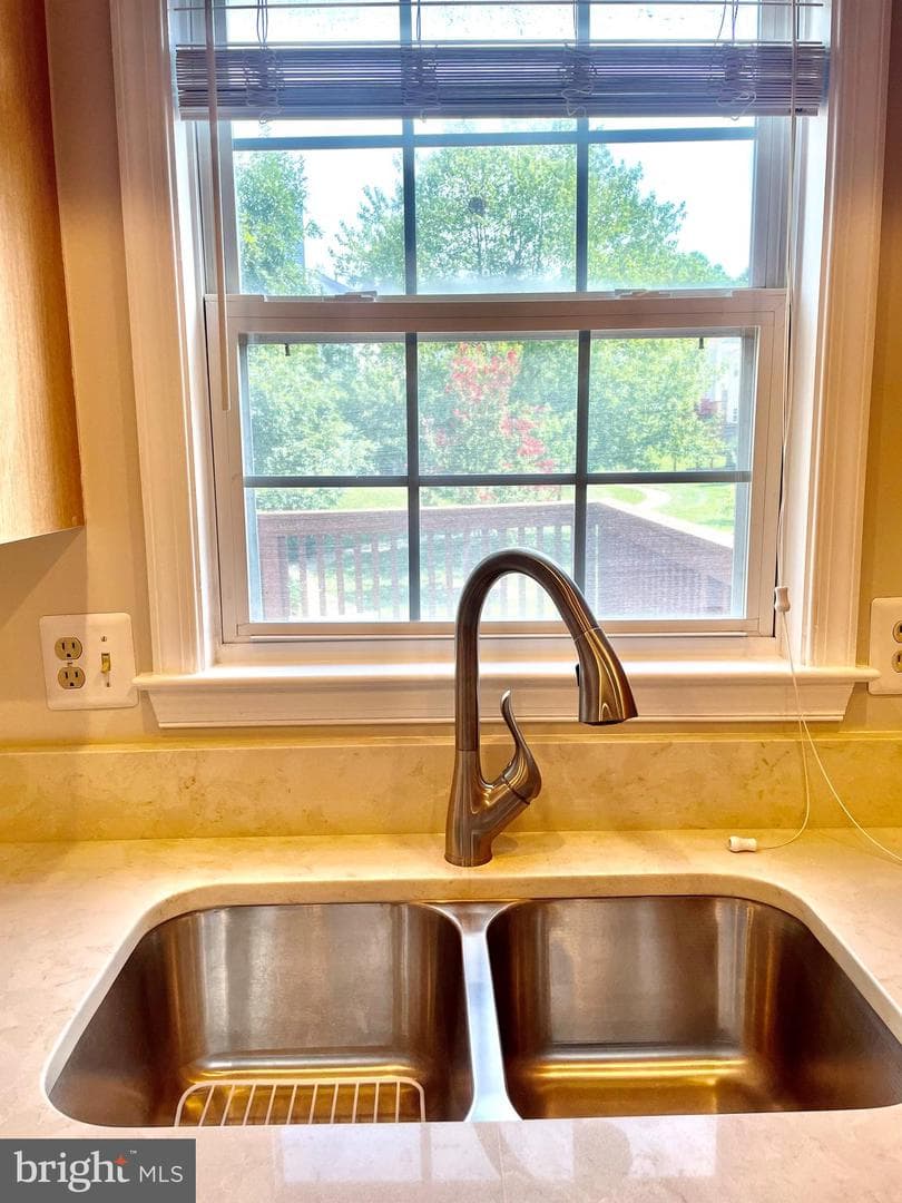 18614 Carriage Walk Circle photo 17