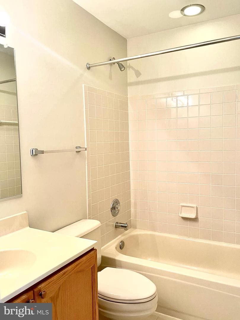 18614 Carriage Walk Circle photo 30