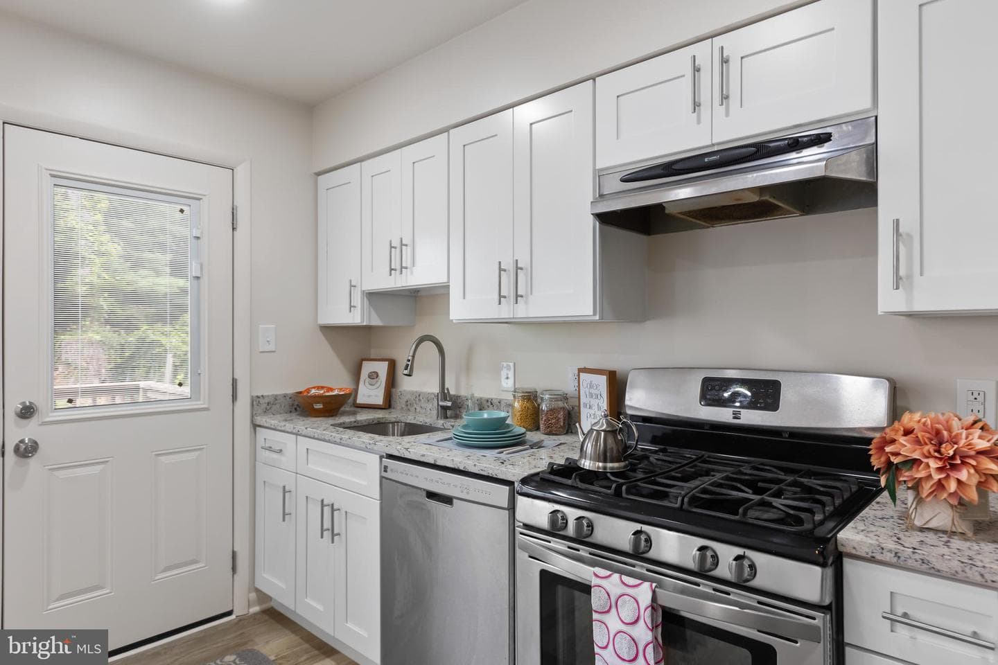 1419 Peaceful Lane photo 10