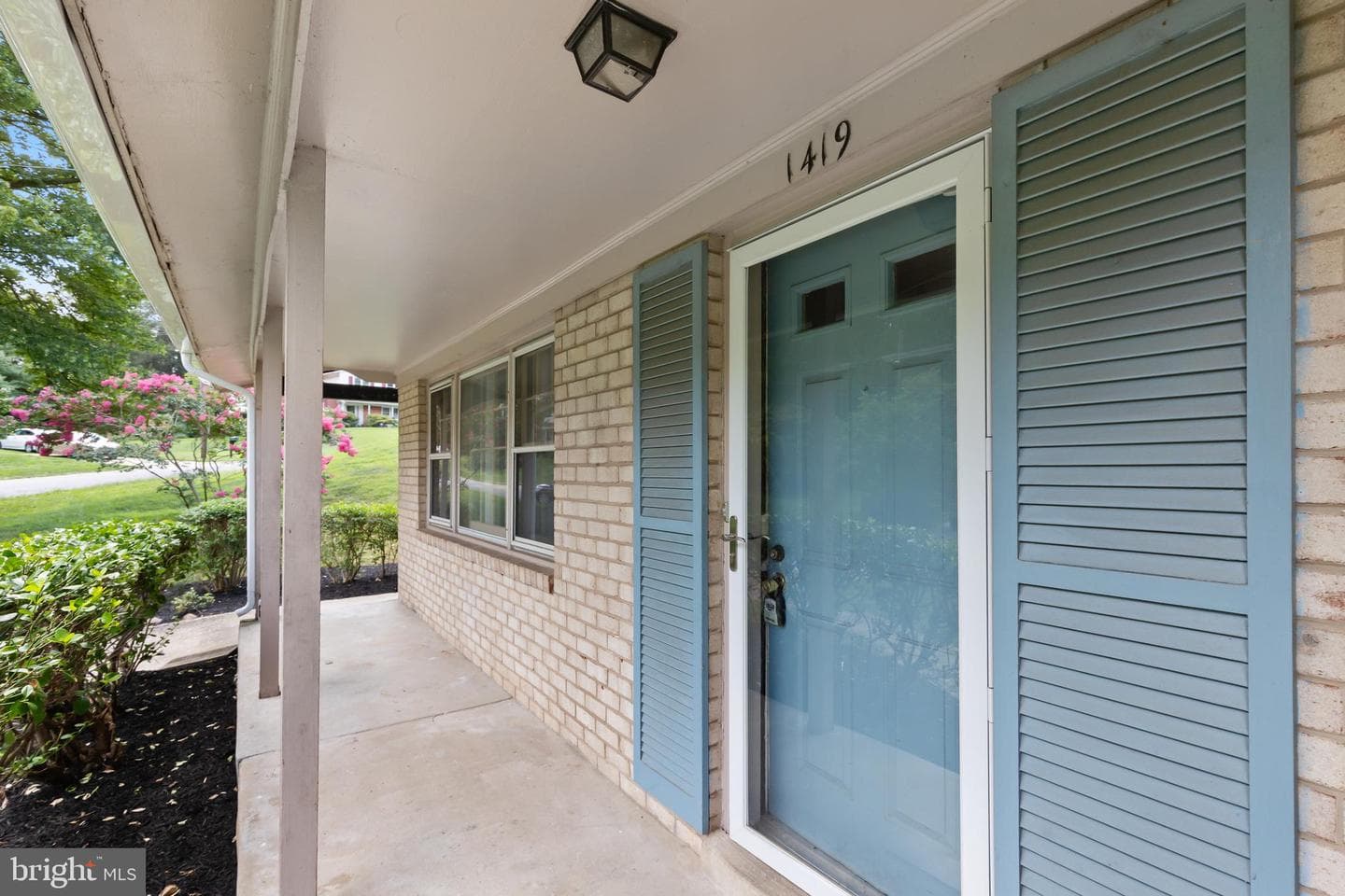 1419 Peaceful Lane photo 4