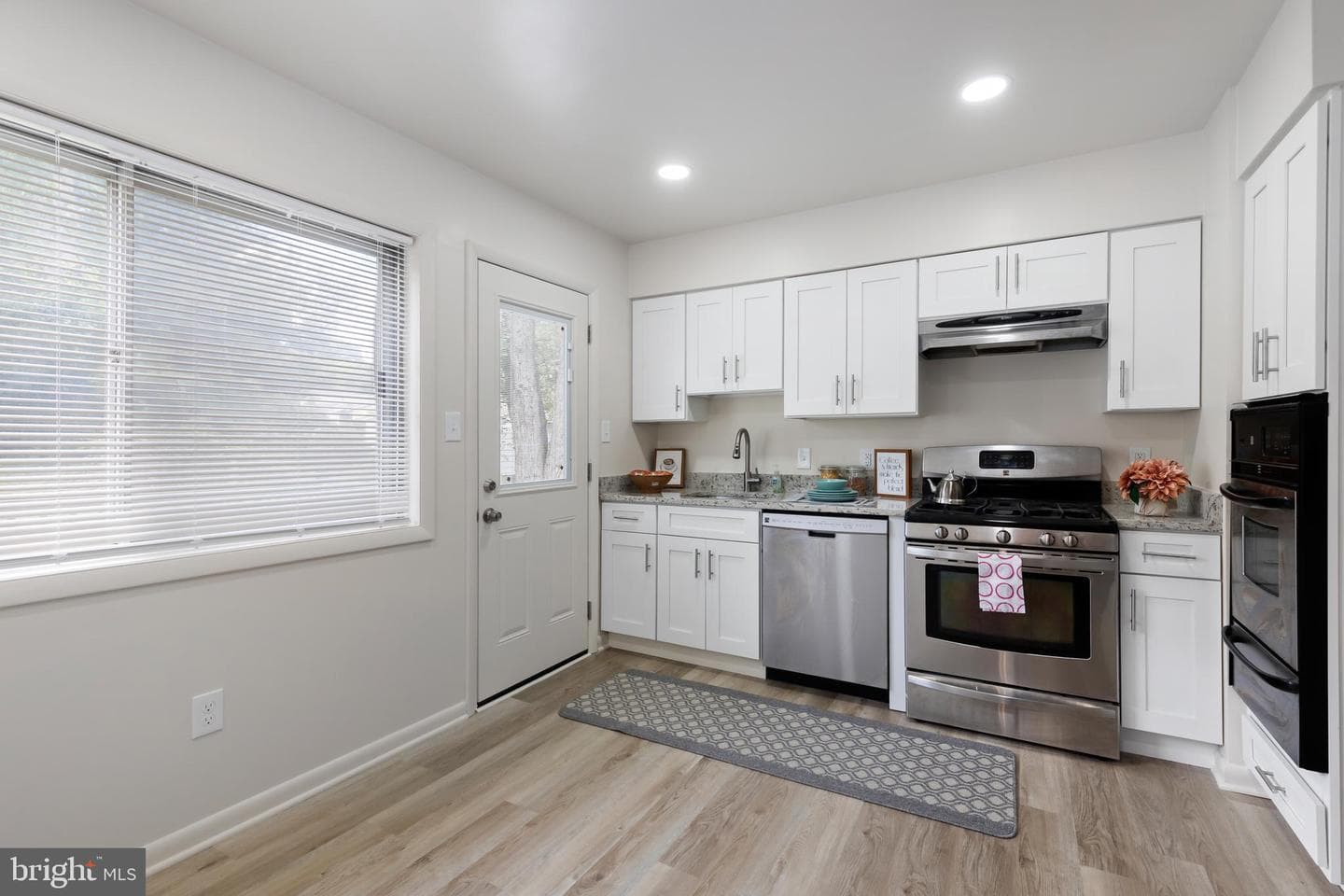 1419 Peaceful Lane photo 8