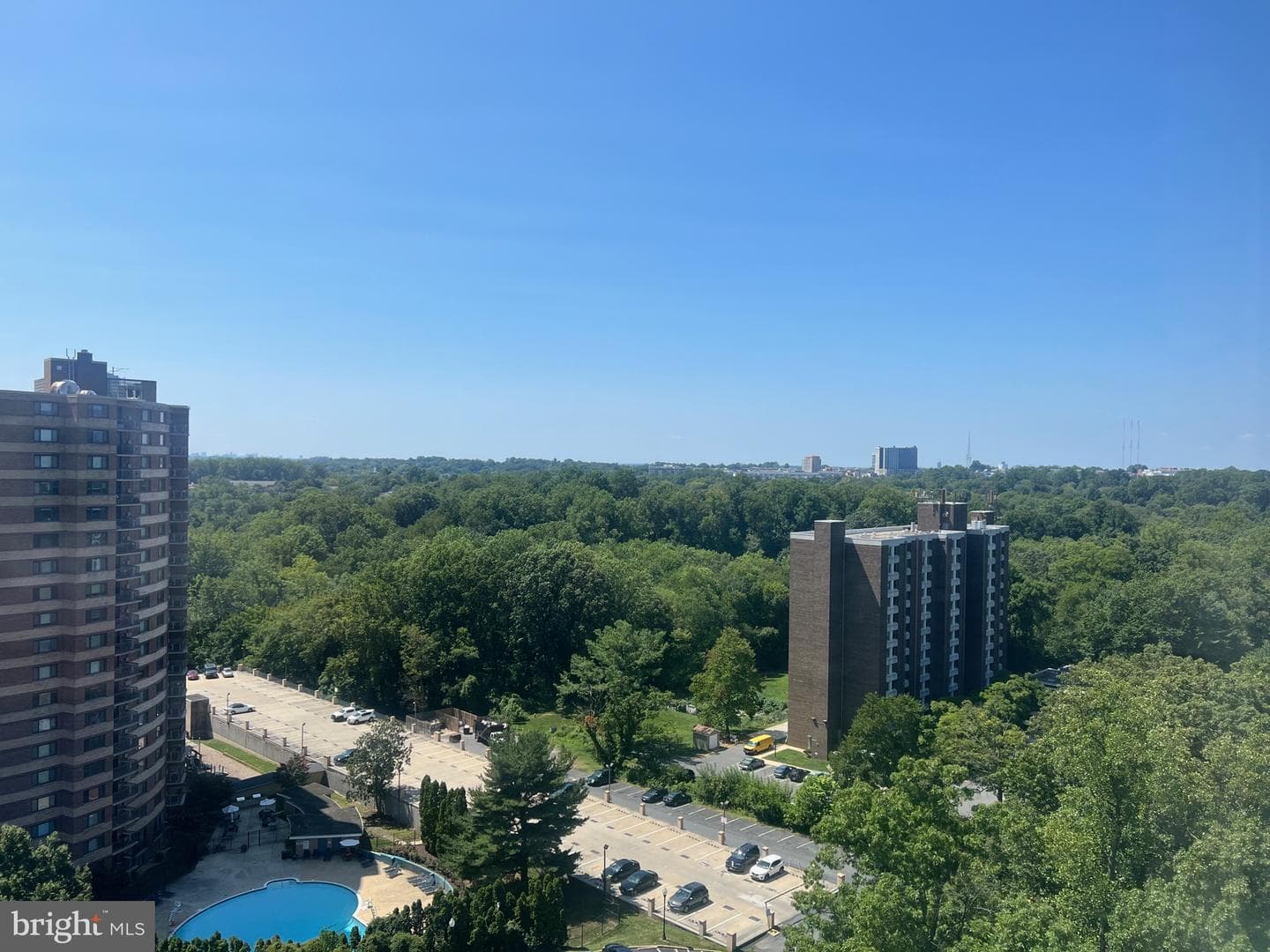 1121 University Boulevard W #1414-B photo 14