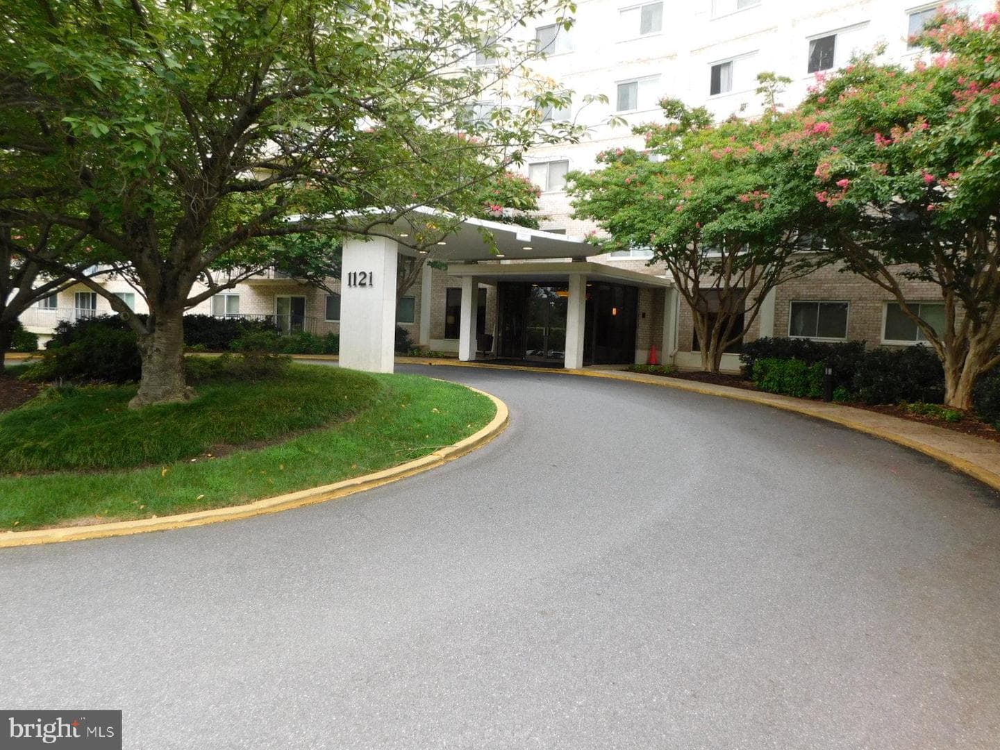 1121 University Boulevard W #1414-B photo 3