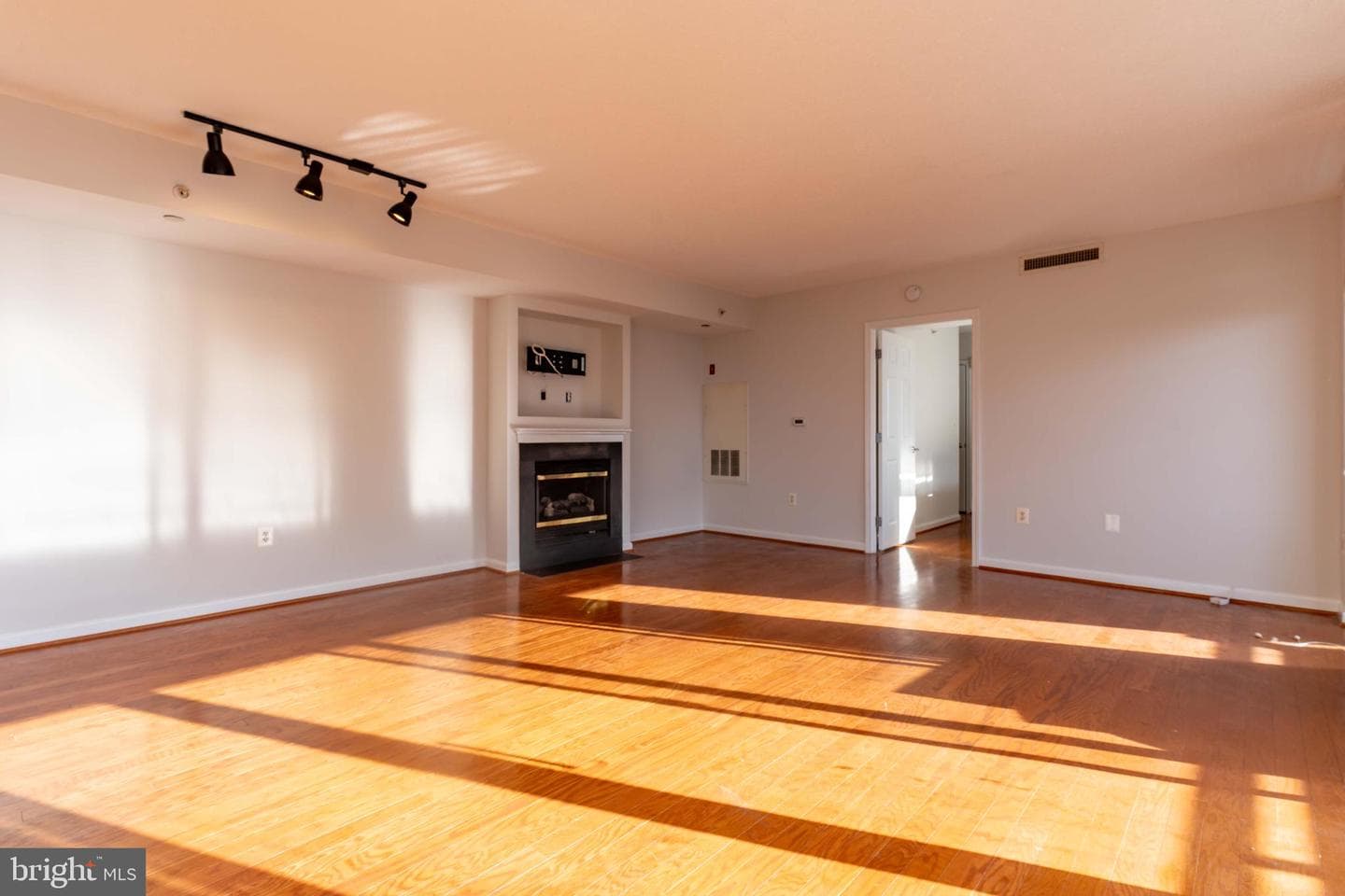11710 Old Georgetown Road #1323 photo 2