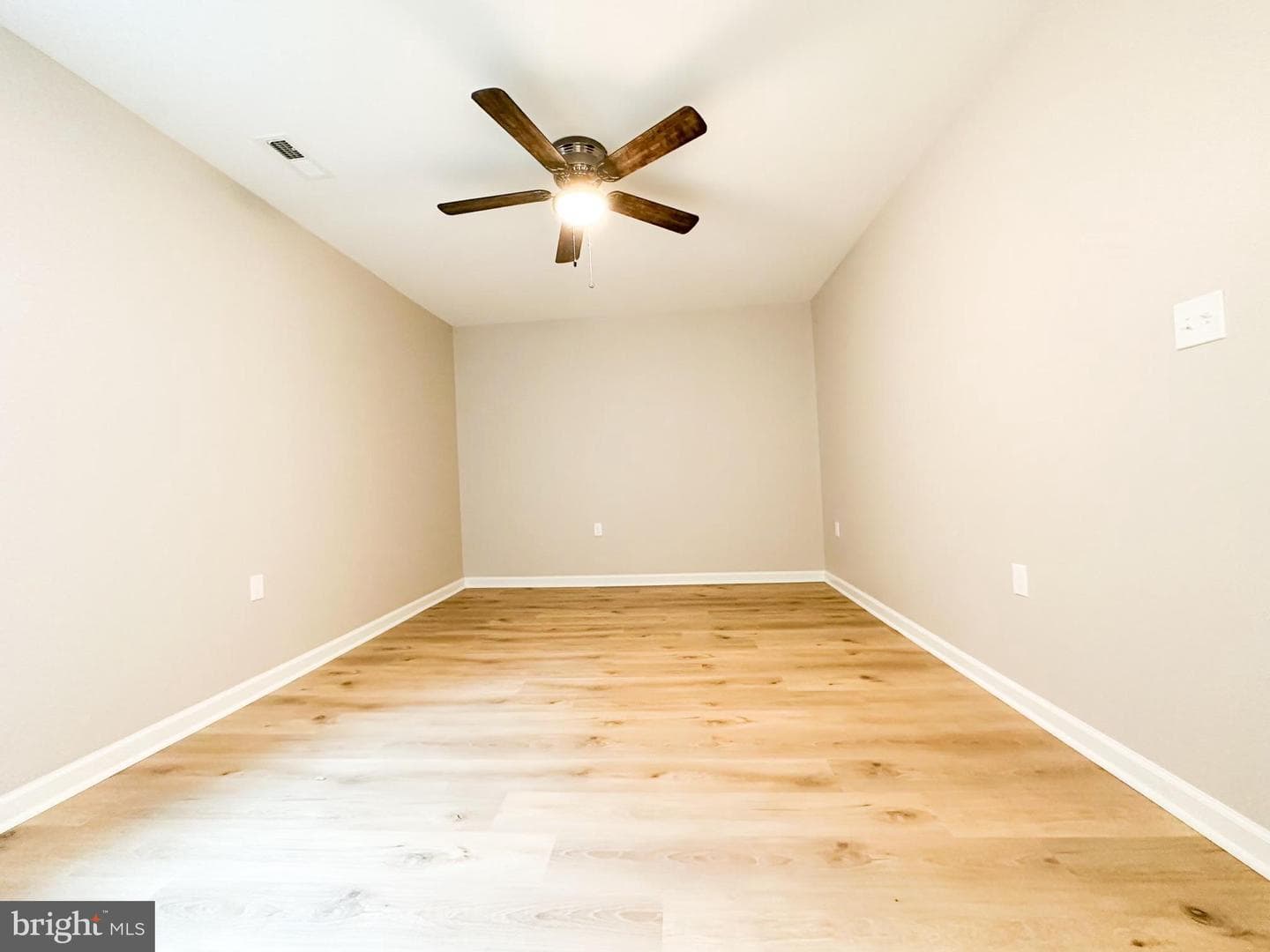 880 College Parkway #304 photo 15