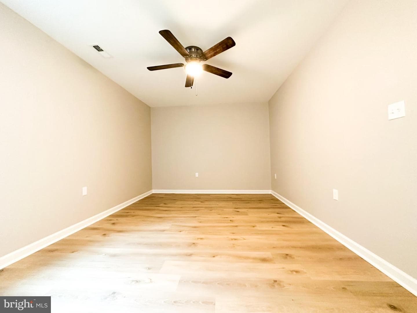 880 College Parkway #304 photo 16