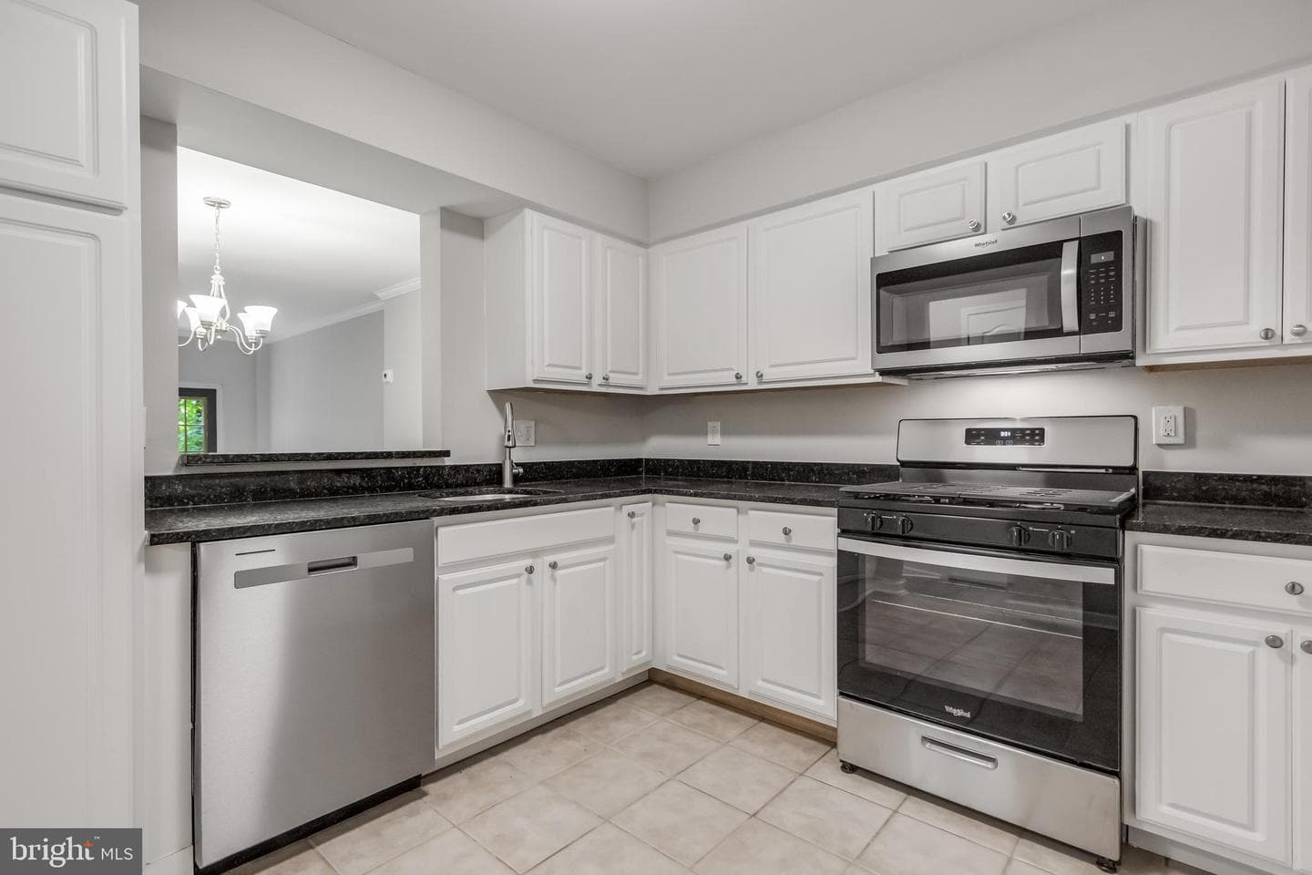 3940 Chesterwood Drive #3940 photo 12