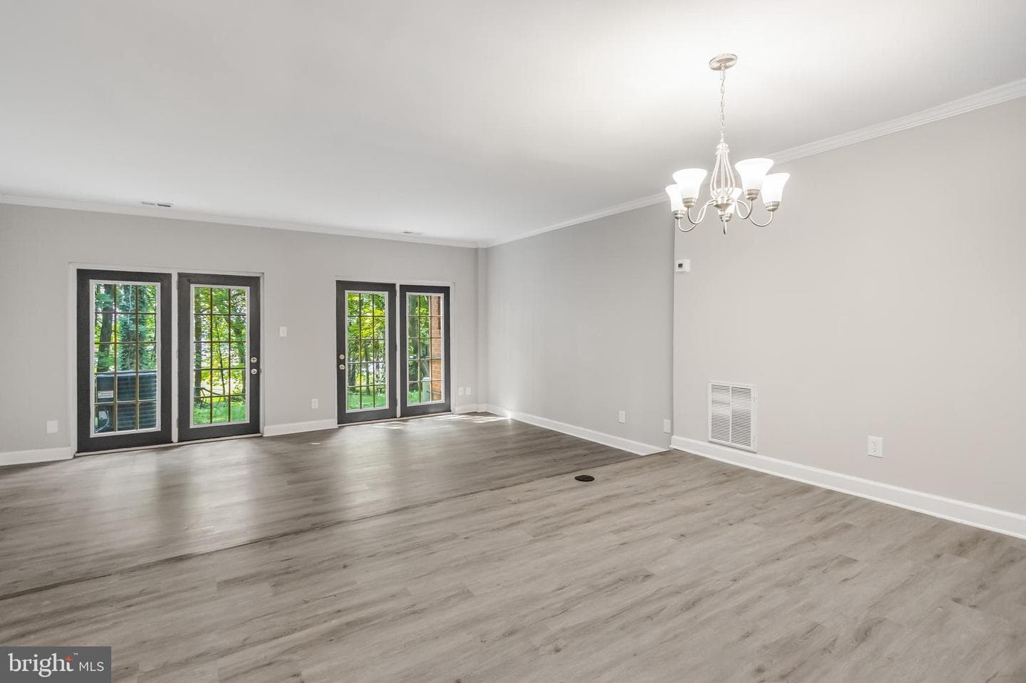 3940 Chesterwood Drive #3940 photo 18