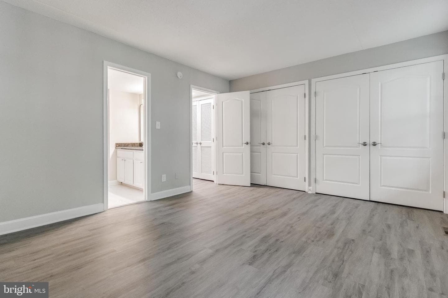 3940 Chesterwood Drive #3940 photo 27