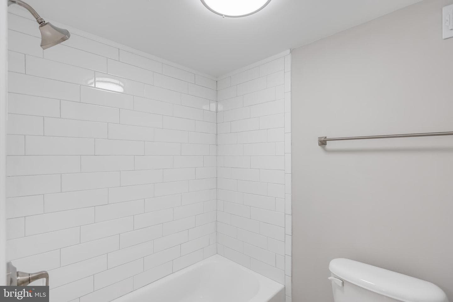 3940 Chesterwood Drive #3940 photo 29