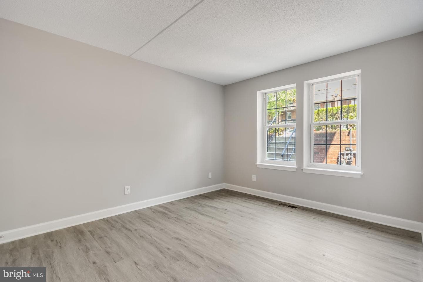3940 Chesterwood Drive #3940 photo 31
