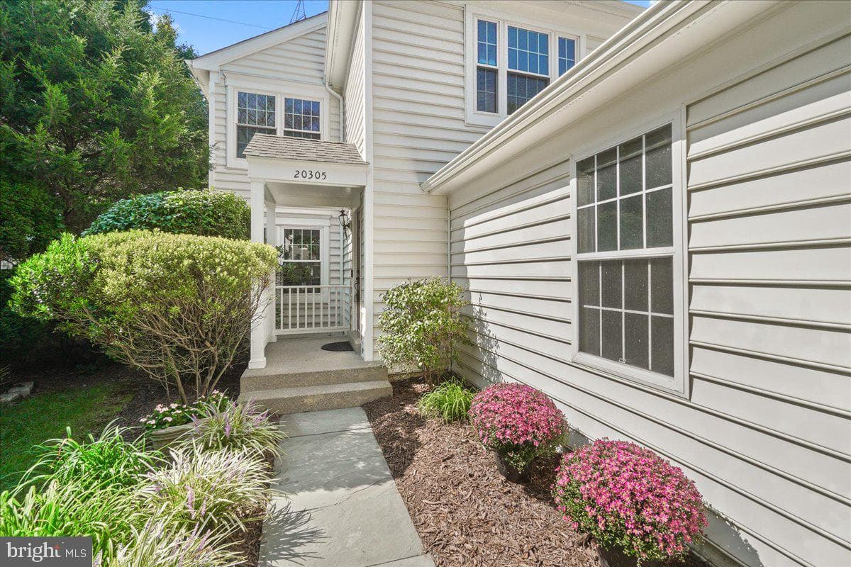 20305 Marketree Place photo 2