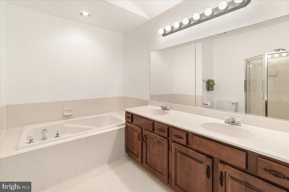20305 Marketree Place photo 29