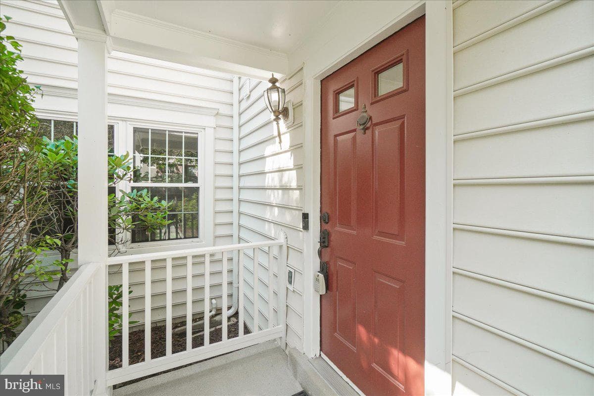 20305 Marketree Place photo 3