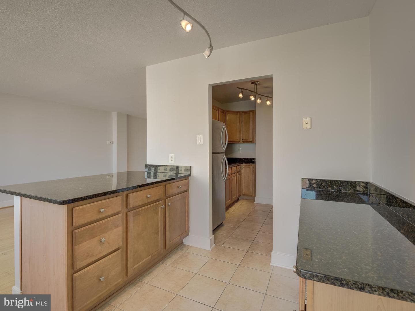 1220 Blair Mill Road #902 photo 15