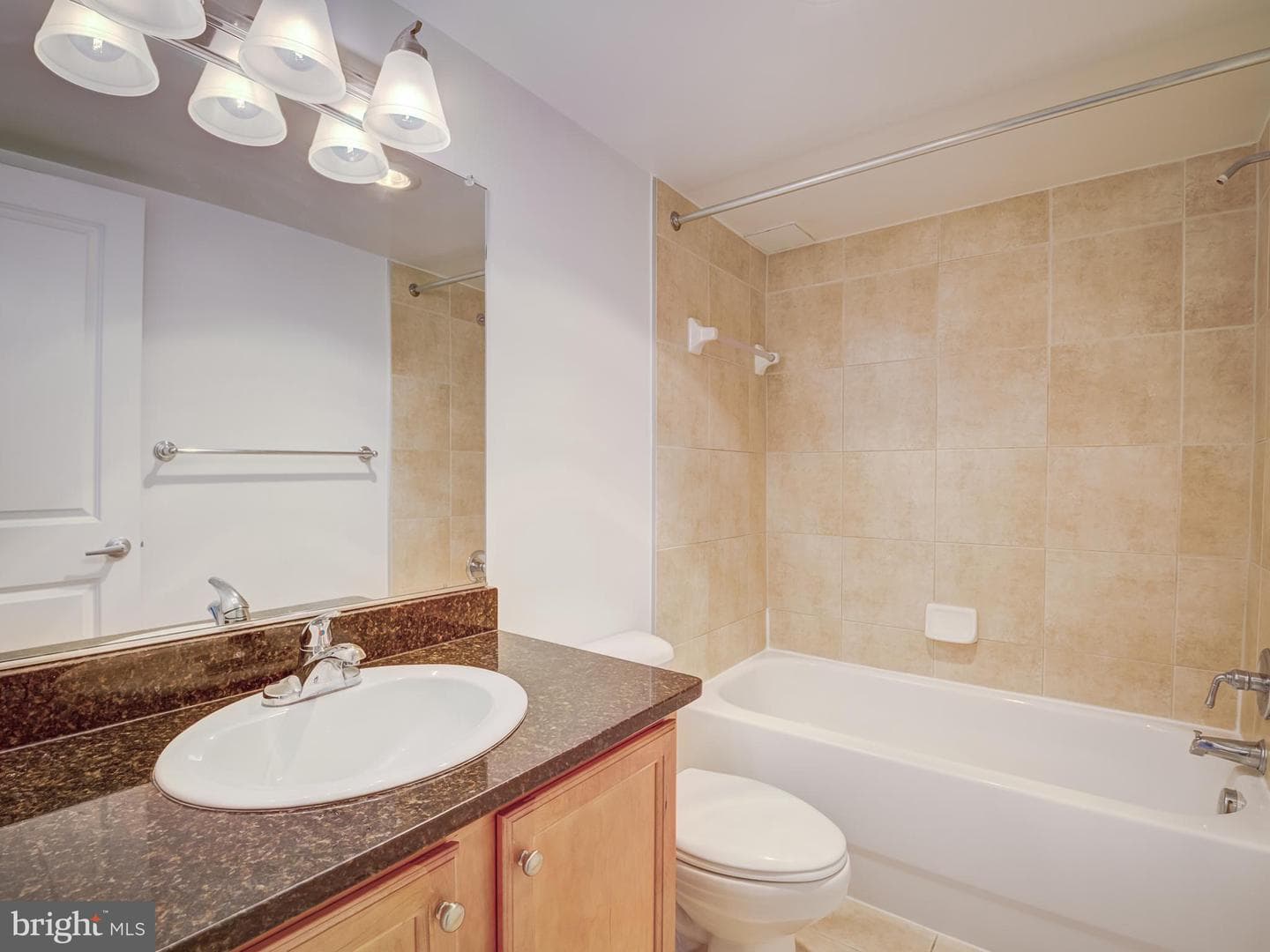 1220 Blair Mill Road #902 photo 32