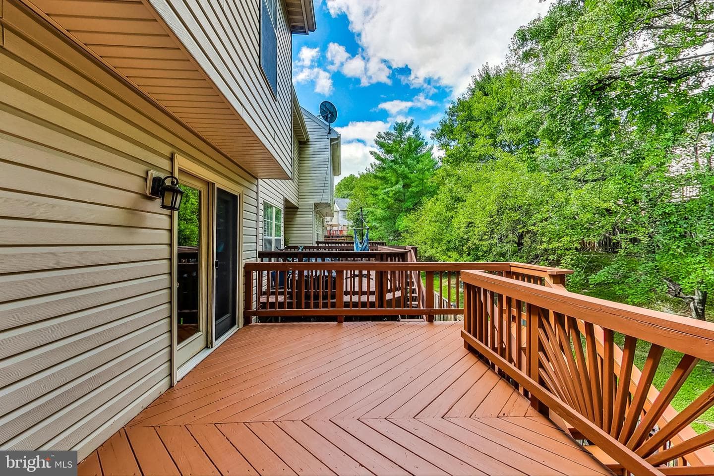 18605 Clovercrest Circle photo 34