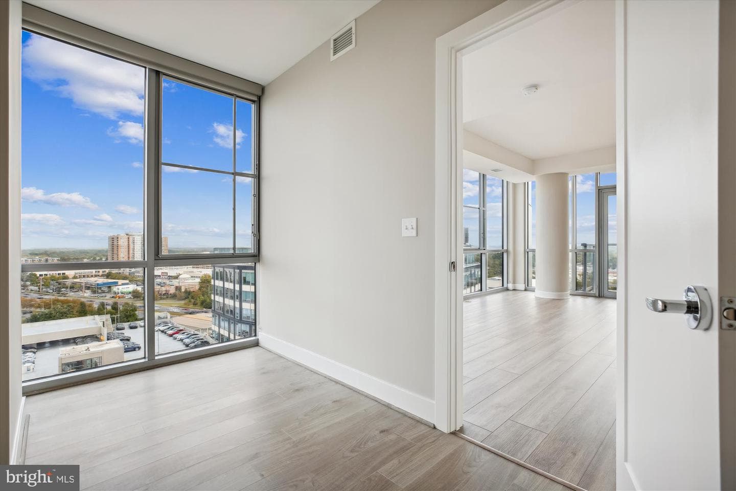 930 Rose Avenue #1610 photo 23