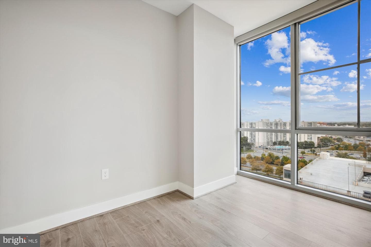 930 Rose Avenue #1610 photo 24