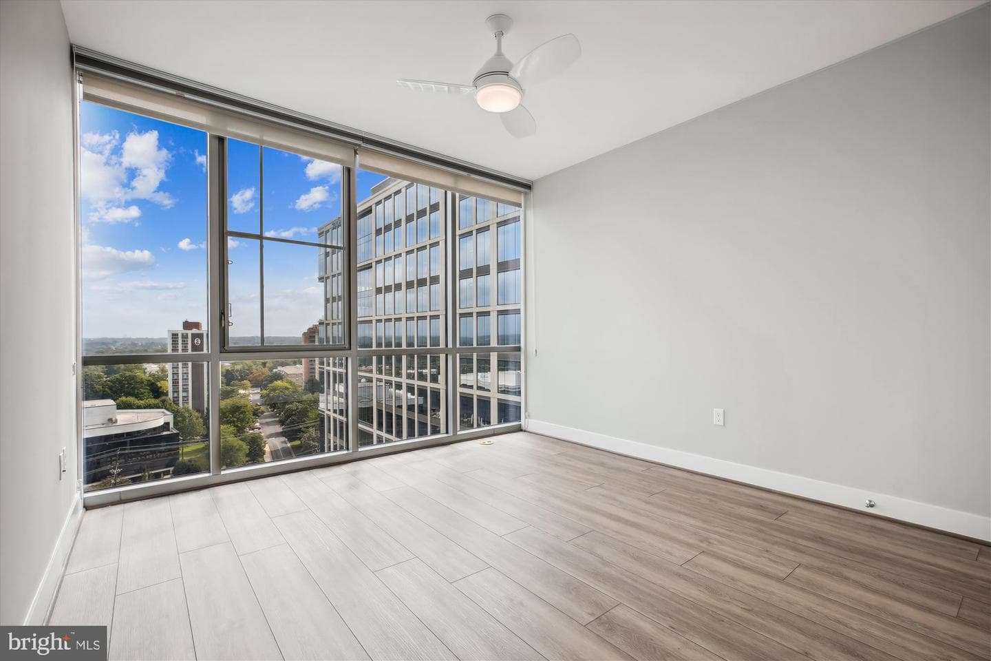 930 Rose Avenue #1610 photo 31
